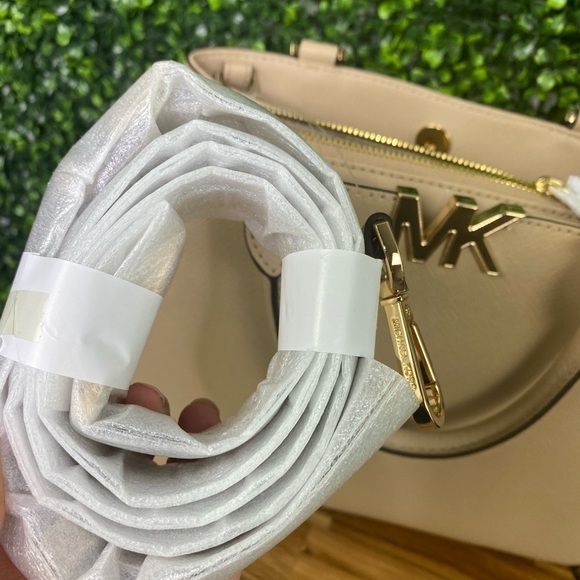 Michael kors florance medium satchel new with tags - Picture 5 of 9